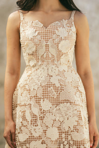 GUIPURE EMBROIDERED DRESS | NUDE