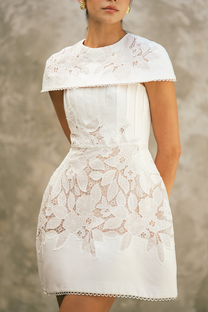 FLORAL EMBROIDERED DRESS | WHITE